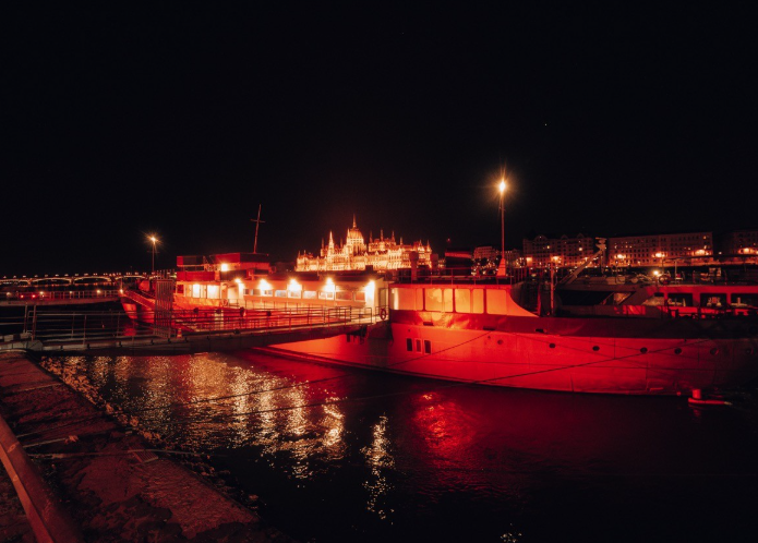 party boat